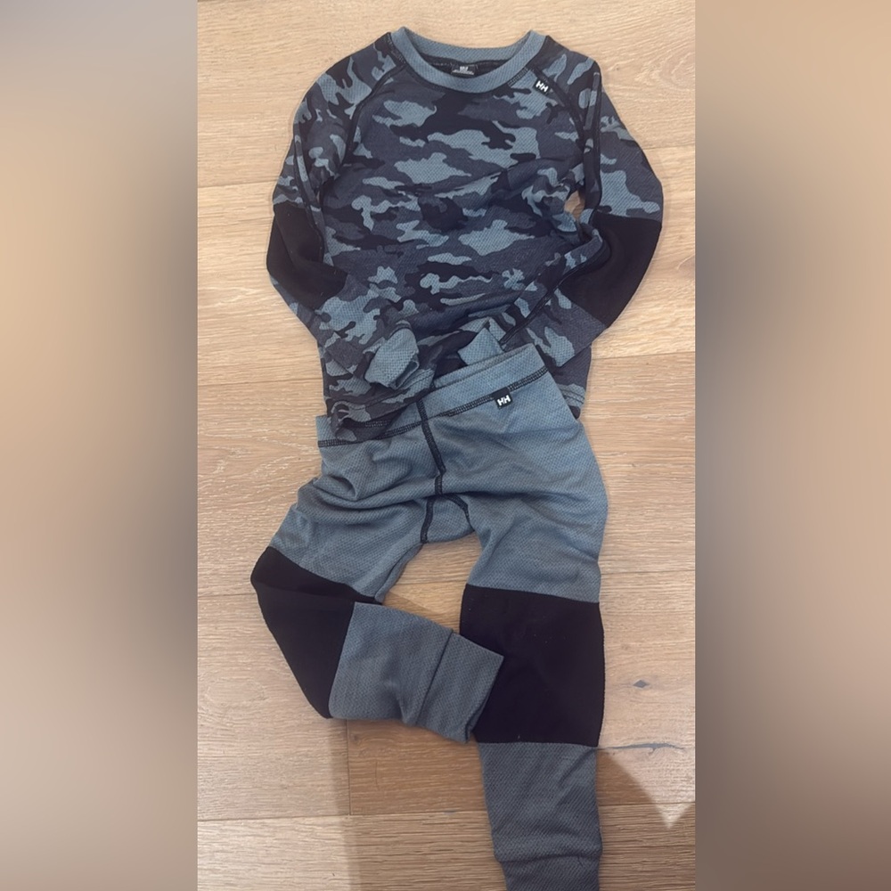 Helly Hansen Gray and Black Camouflage Top